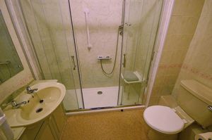 SHOWER ROOM- click for photo gallery